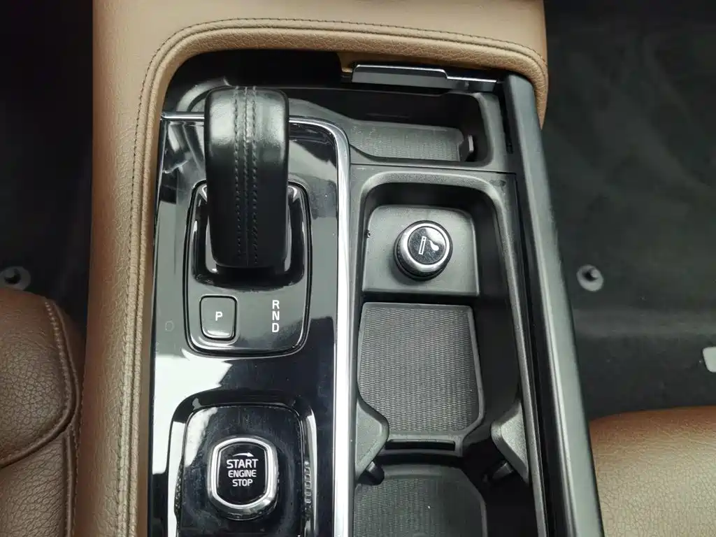 Volvo S90 — миниатюра 13
