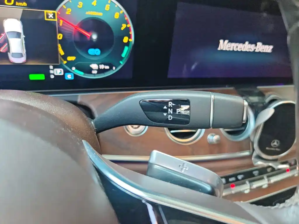 Mercedes-Benz E-Class New Energy — миниатюра 15
