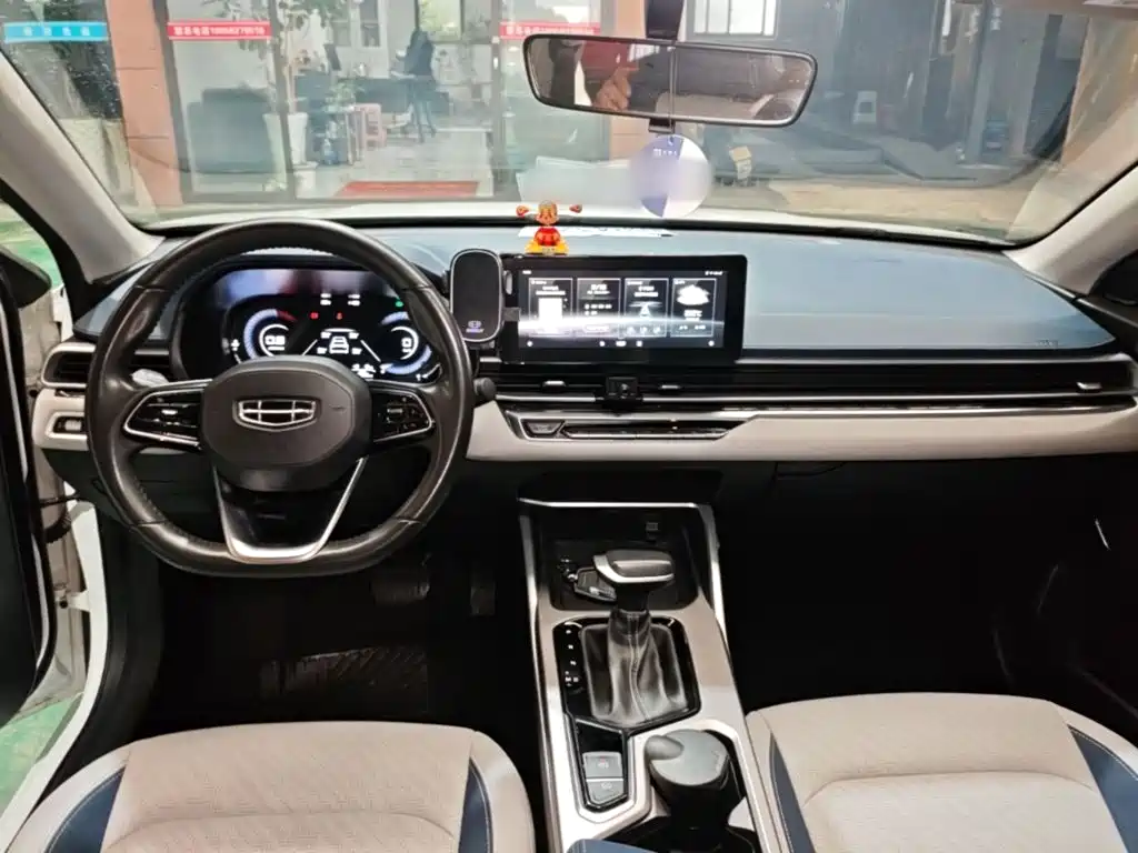 Geely Emgrand — миниатюра 10