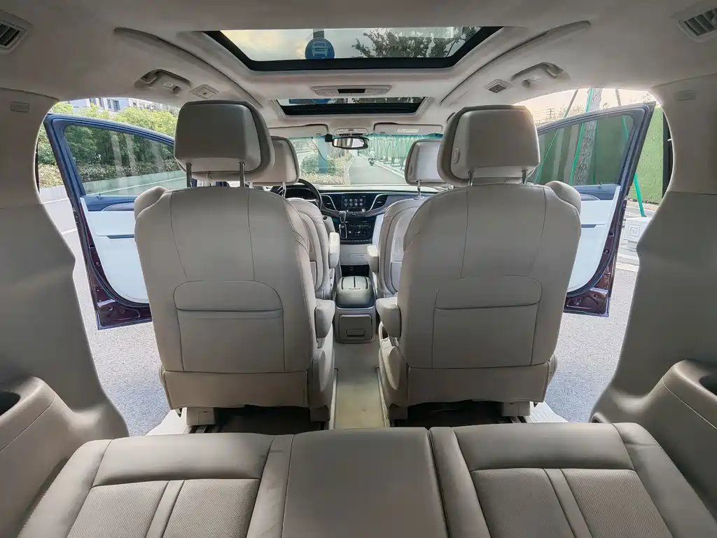 Buick GL8 — миниатюра 14