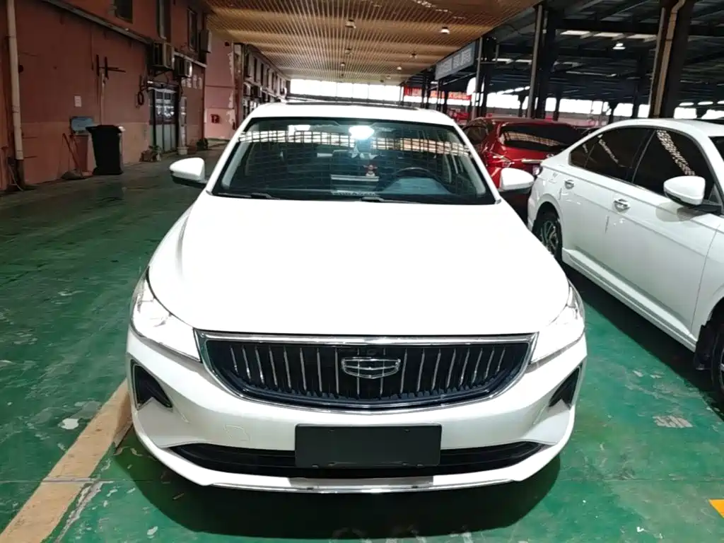 Geely Emgrand — миниатюра 3