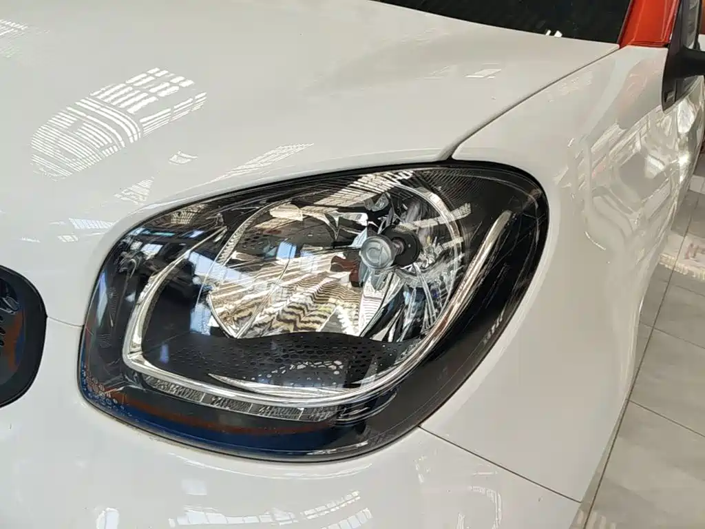 smart Smart Fortwo — миниатюра 24