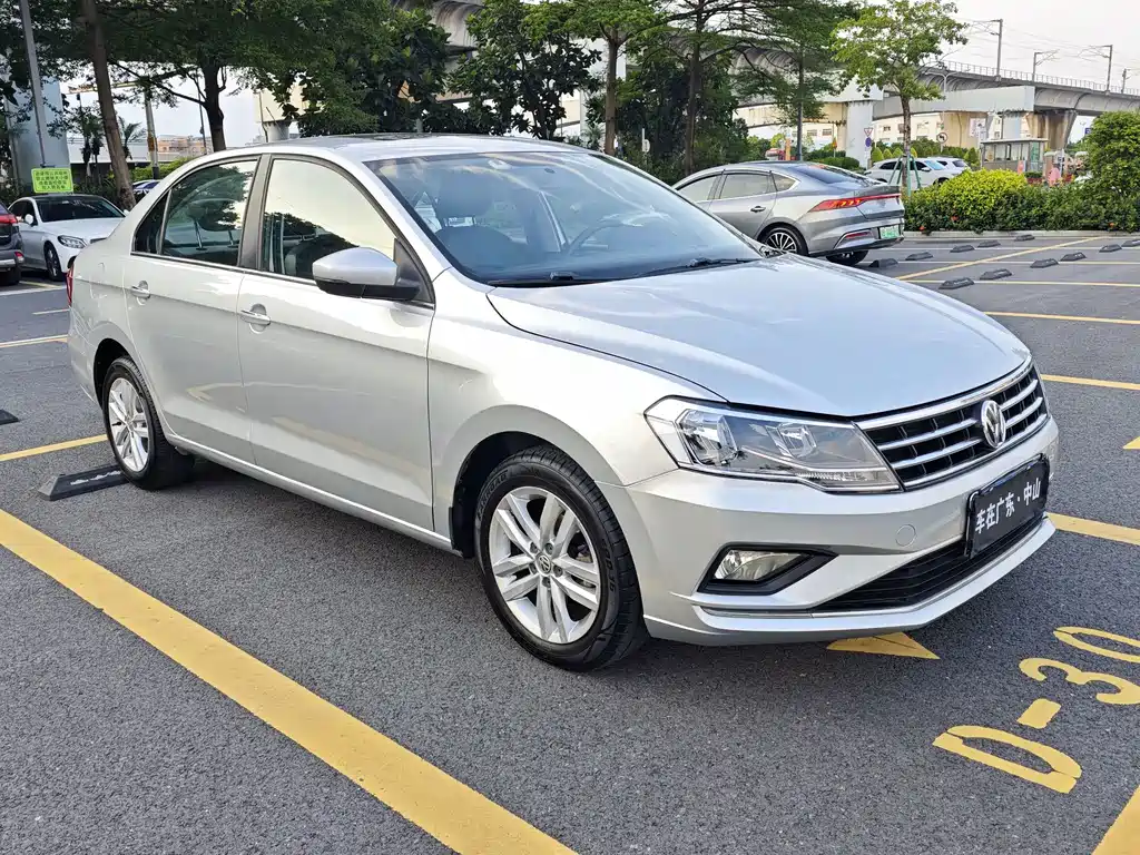 Volkswagen Jetta — миниатюра 3