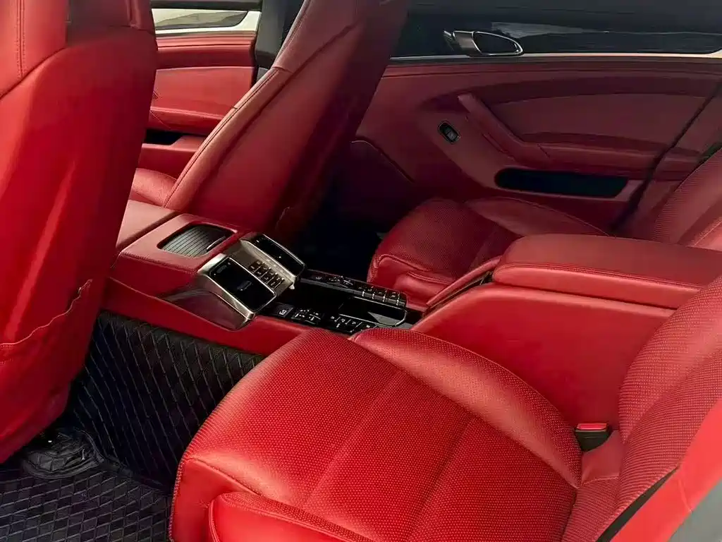 Porsche Panamera — миниатюра 4