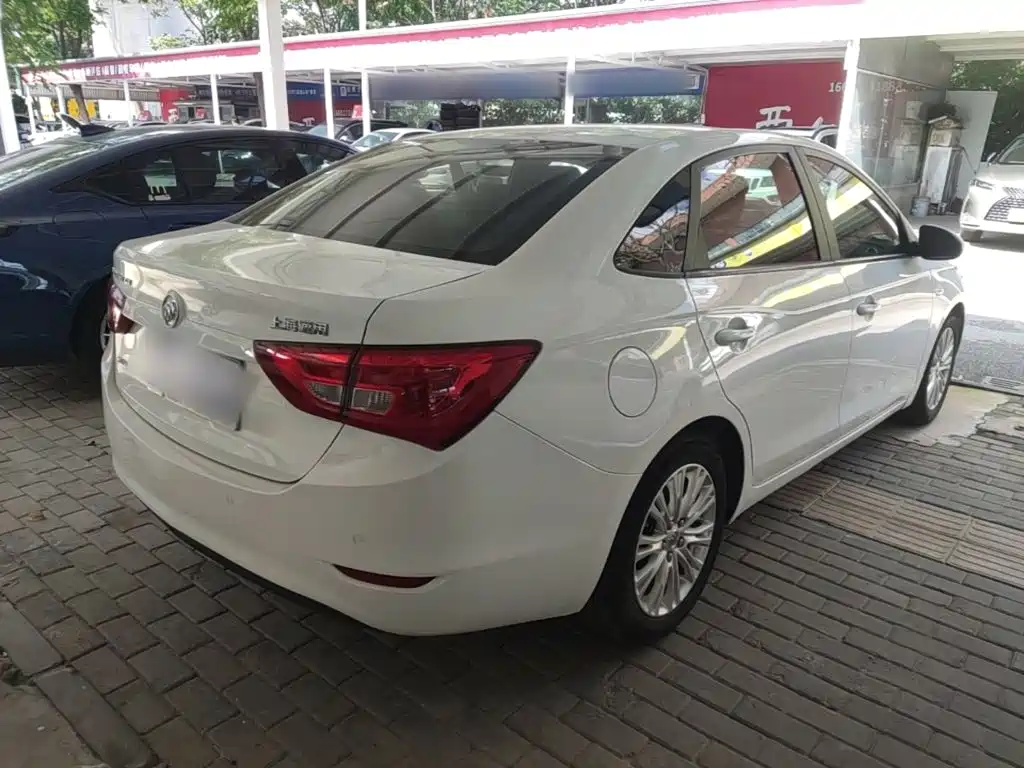 Buick Excelle — миниатюра 7
