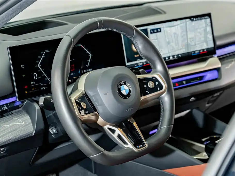 BMW 5 Series — миниатюра 12