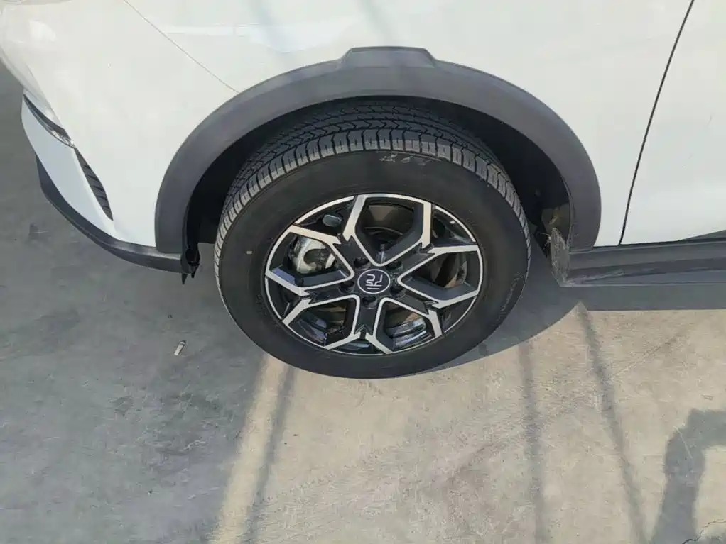 BYD Yuan Pro — миниатюра 23
