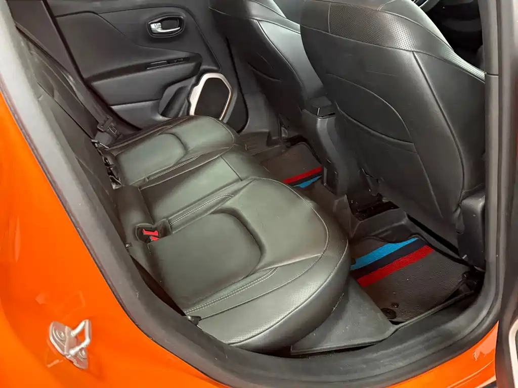 Jeep Renegade — миниатюра 6