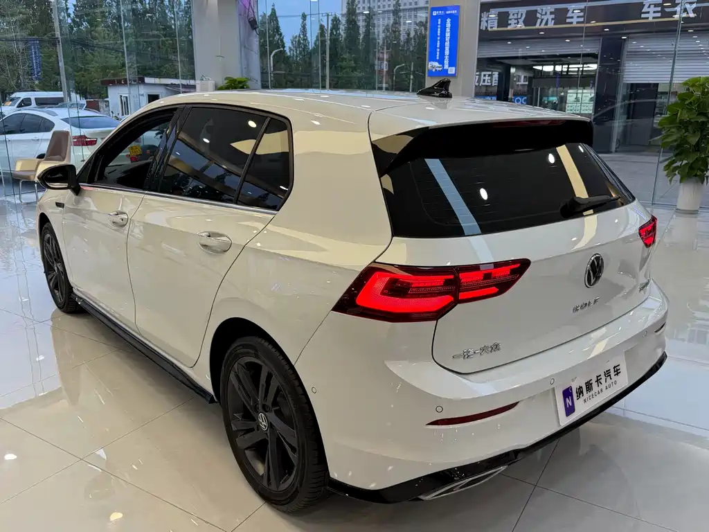 Volkswagen Golf — миниатюра 4