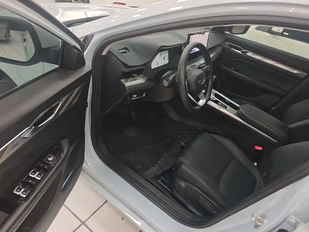 Geely L HiP — миниатюра 16