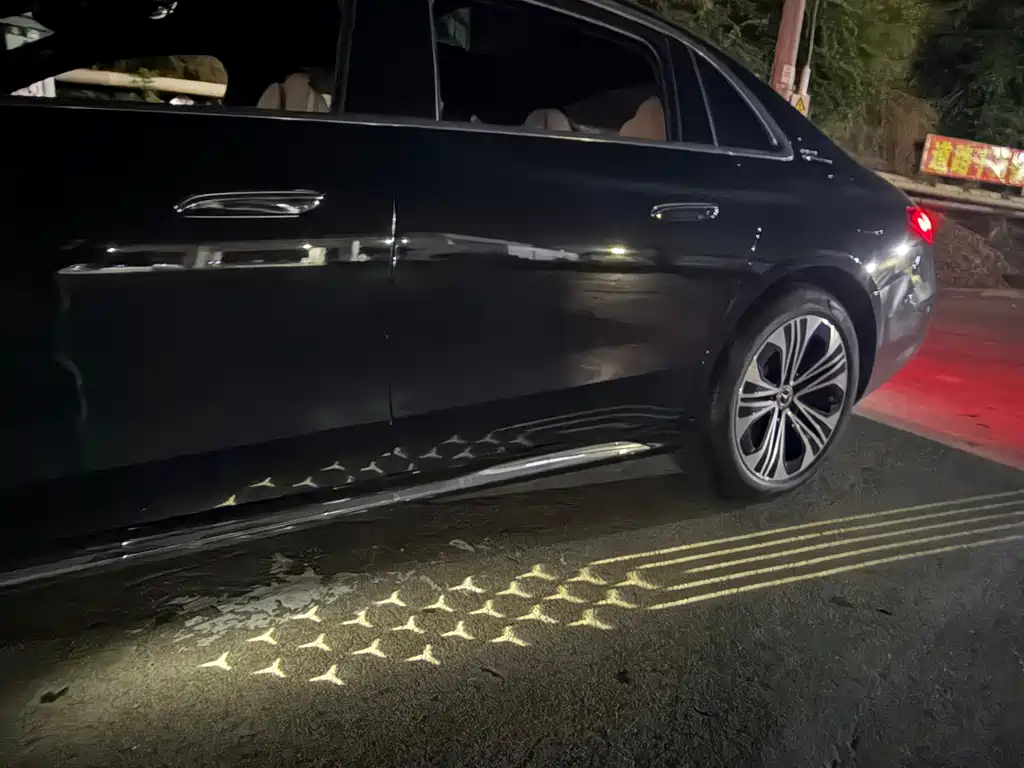 Mercedes-Benz E-Class New Energy — миниатюра 6
