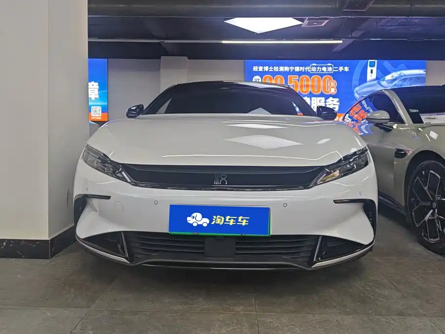 BYD Han — миниатюра 2