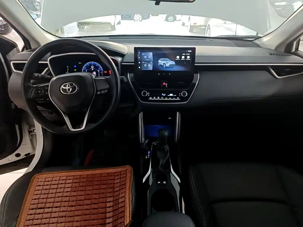Toyota Frontlander — миниатюра 10