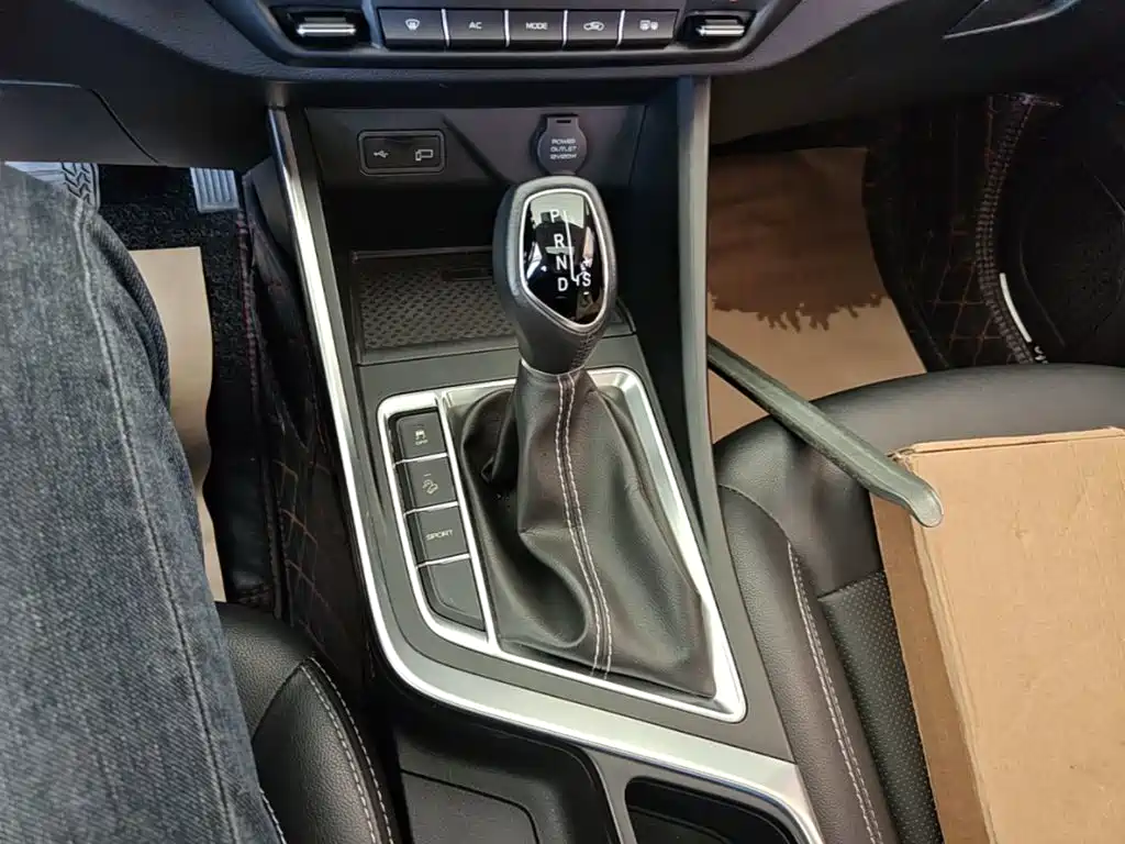 Geely Vision X3 — миниатюра 14