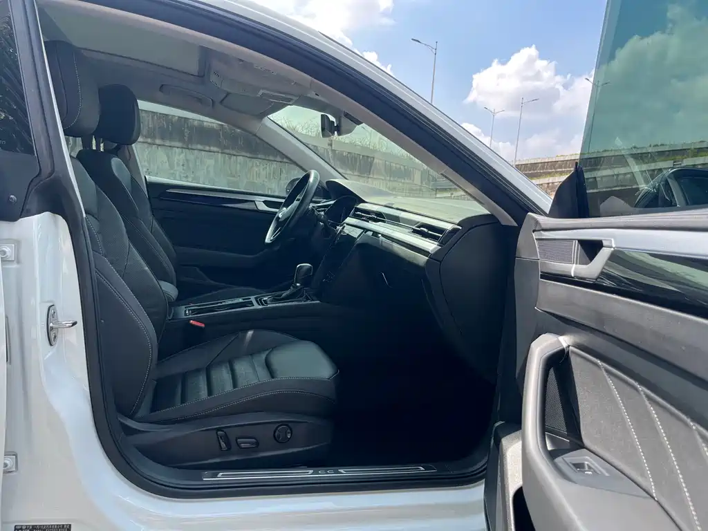 Volkswagen CC — миниатюра 11