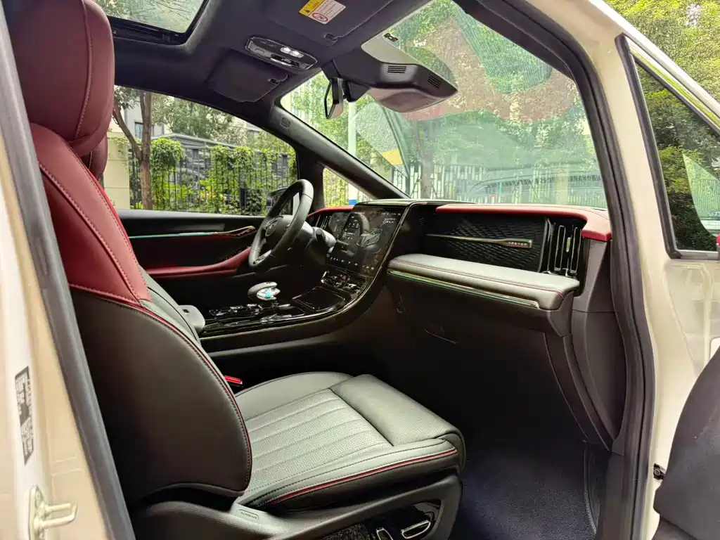 GAC Motor Trumpchi M8 — миниатюра 6
