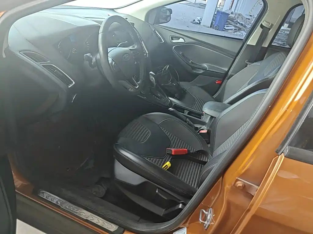 Ford Focus — миниатюра 15