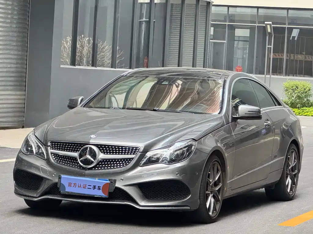 Mercedes-Benz E-Class (Import) 2010