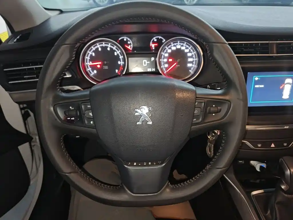 Peugeot 408 — миниатюра 11