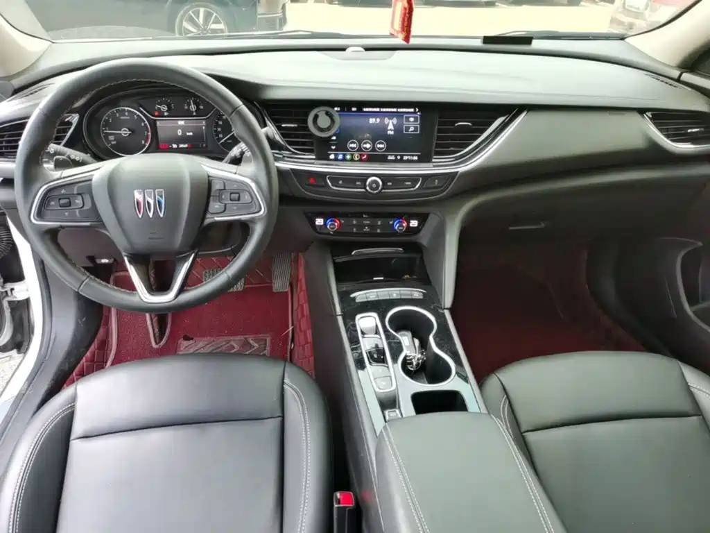 Buick Regal — миниатюра 10