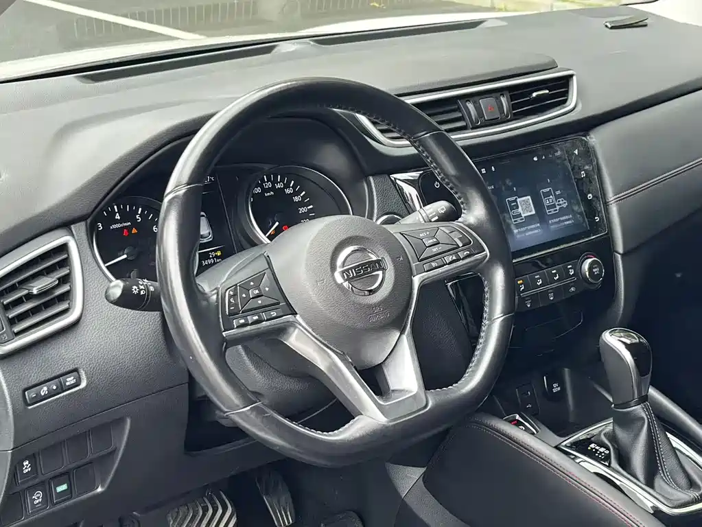Nissan Qashqai — миниатюра 14