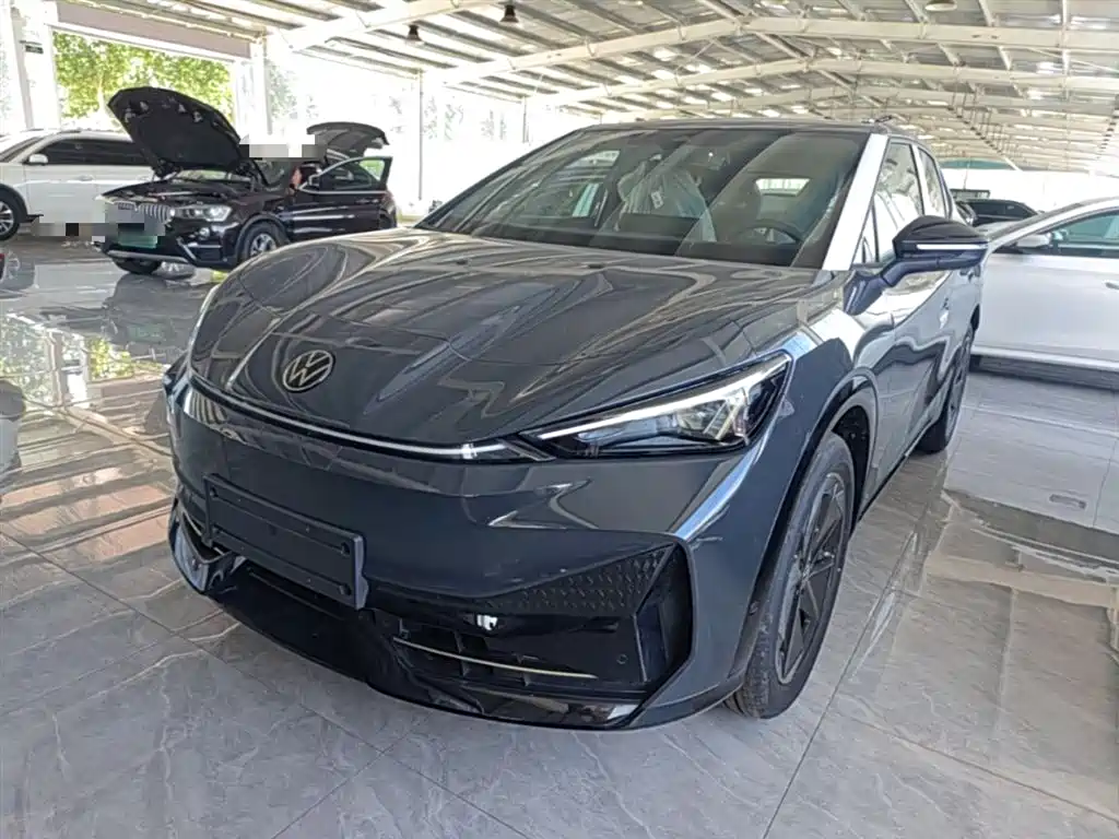 Volkswagen 06 2025 Pure