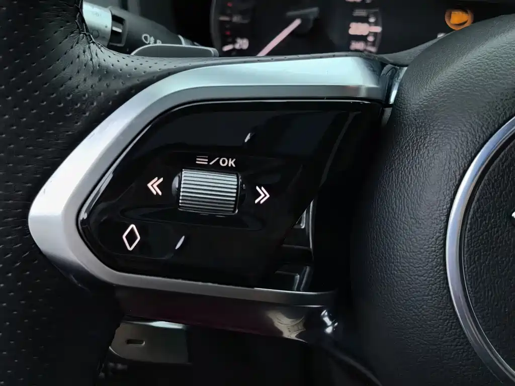 Jaguar XEL — миниатюра 27