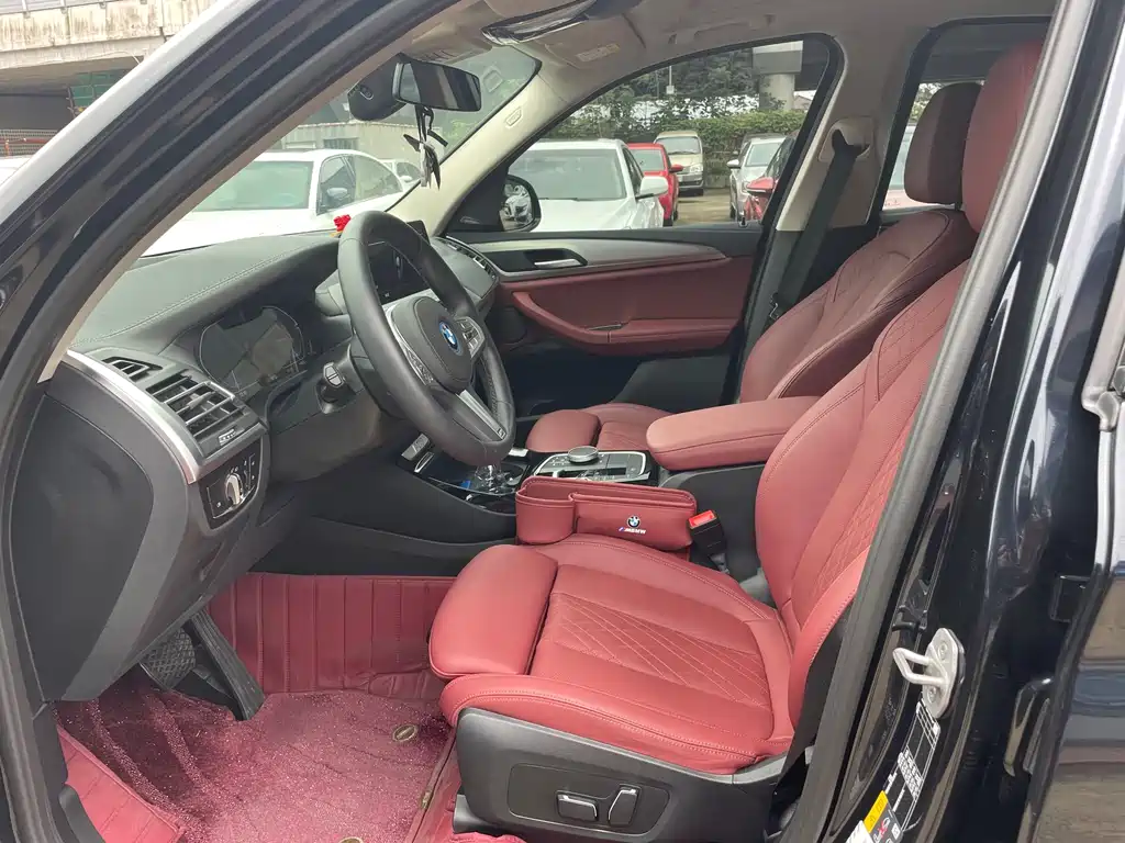 BMW iX3 — миниатюра 5