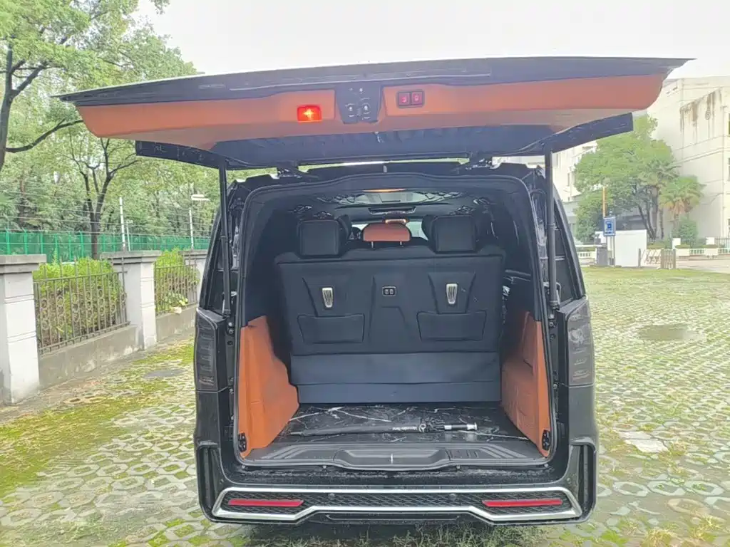 Mercedes-Benz Vito — миниатюра 19
