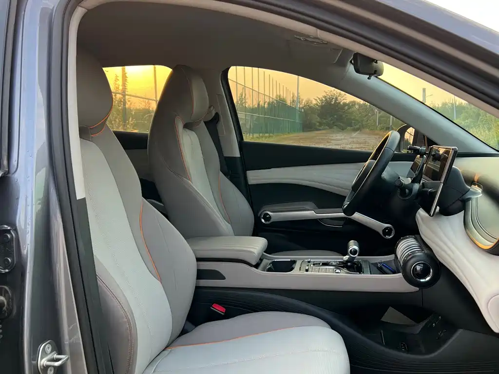 BYD Yuan Plus — миниатюра 8