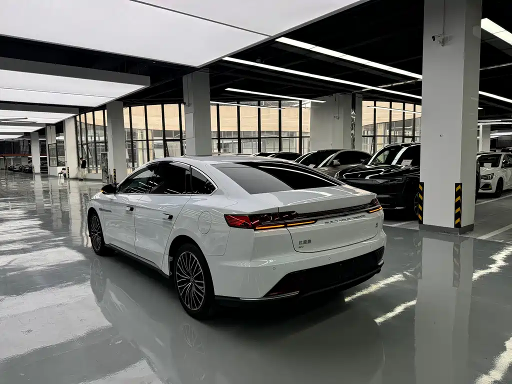 BYD Han — миниатюра 14