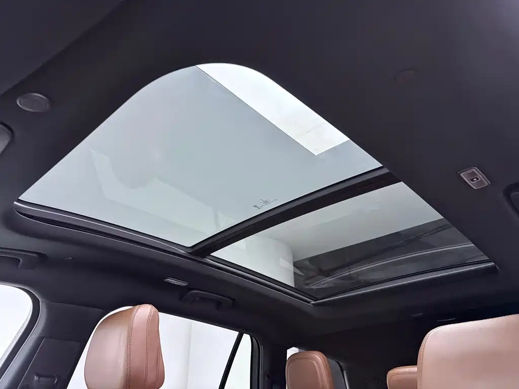 Lincoln Aviator — миниатюра 12