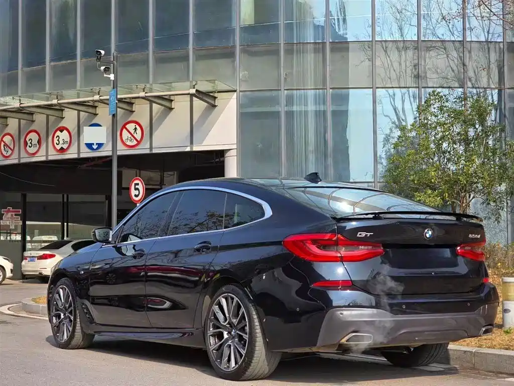 BMW 6 SERIES GT