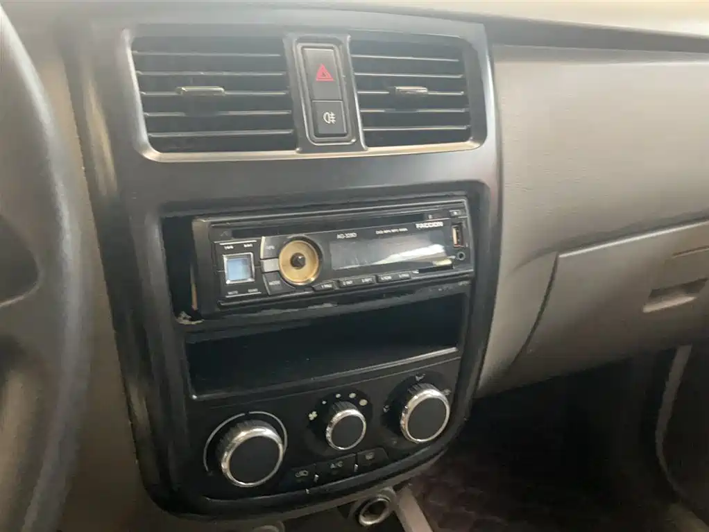 WULING AUTOMOBILE WULING RONGGUANG V