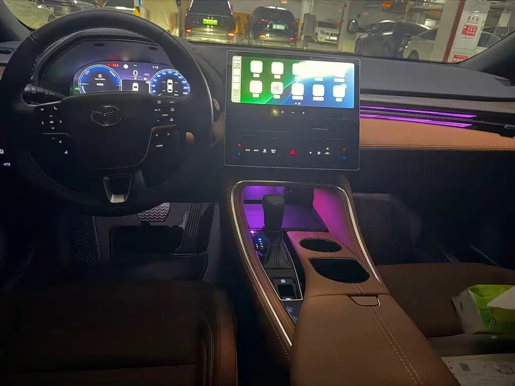 Toyota Avalon — миниатюра 3