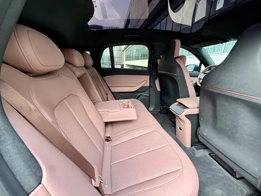 NIO EC6 — миниатюра 10