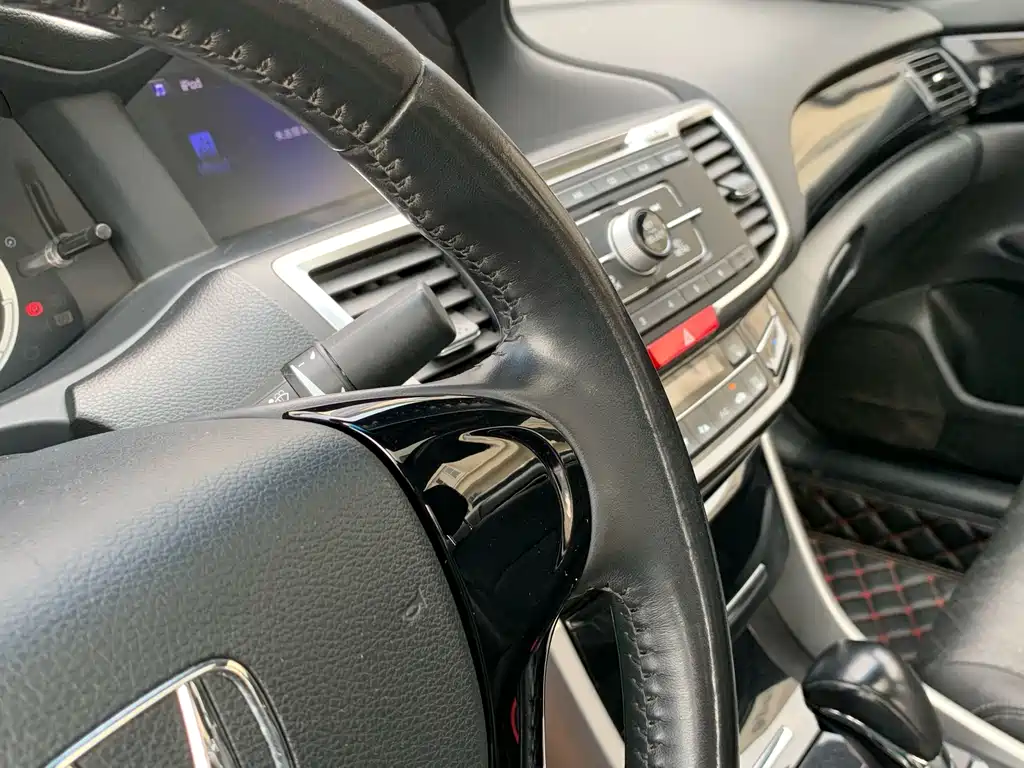 Honda Accord — миниатюра 24