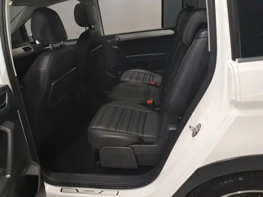 Volkswagen Touran — миниатюра 17