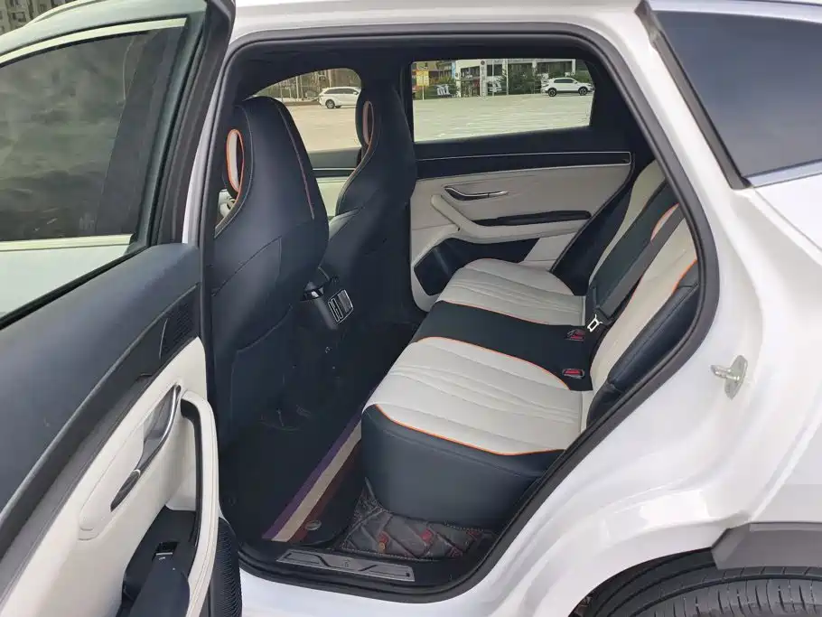 BYD PLUS New Energy — миниатюра 10