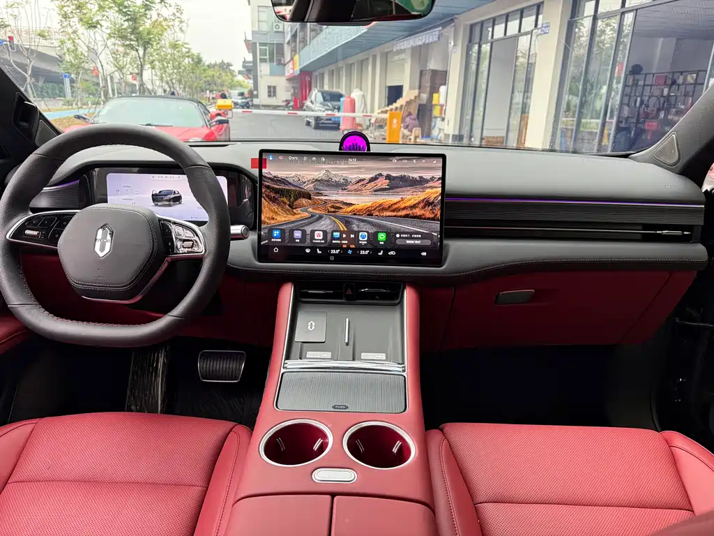 AITO ASK THE WORLD M5