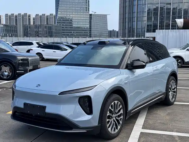 2025 Nio ES6