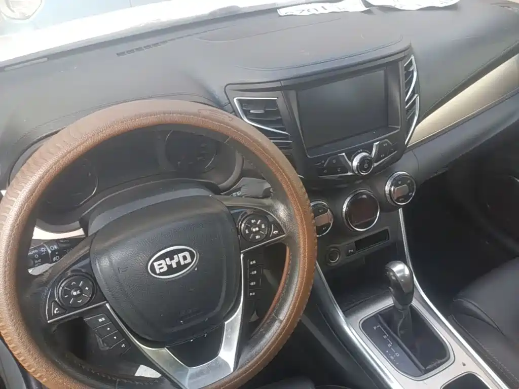 BYD Song — миниатюра 10