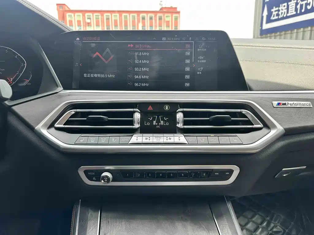 BMW X5 (Import) — миниатюра 14