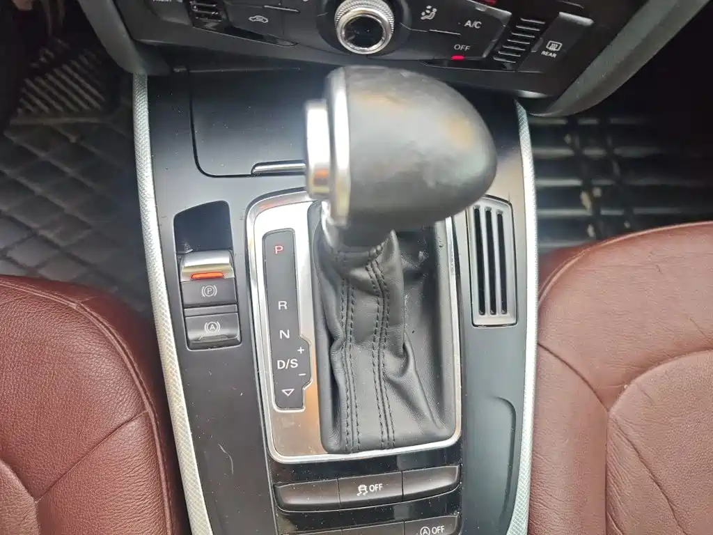 Audi A4L — миниатюра 7