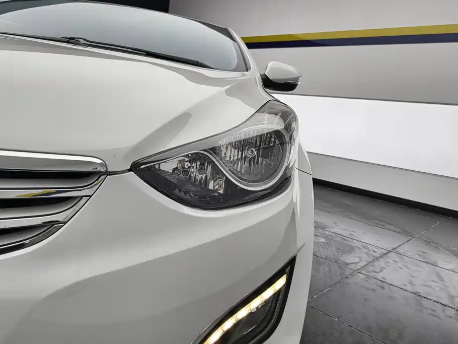 Hyundai Elantra Langdong — миниатюра 5