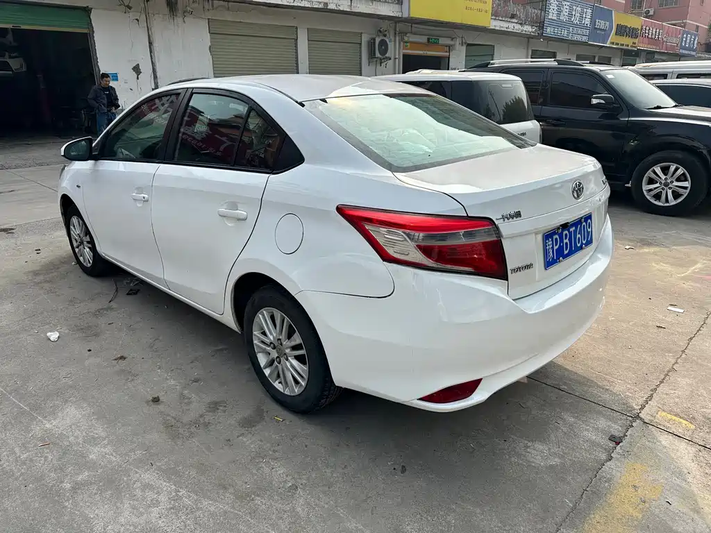 Toyota Vios — миниатюра 4
