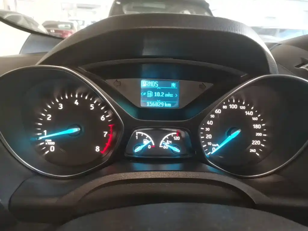 Ford Kuga — миниатюра 12