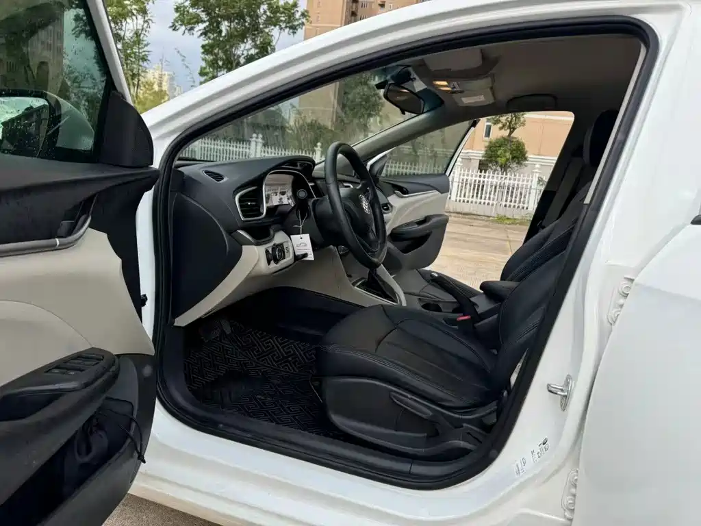 Buick Excelle — миниатюра 4