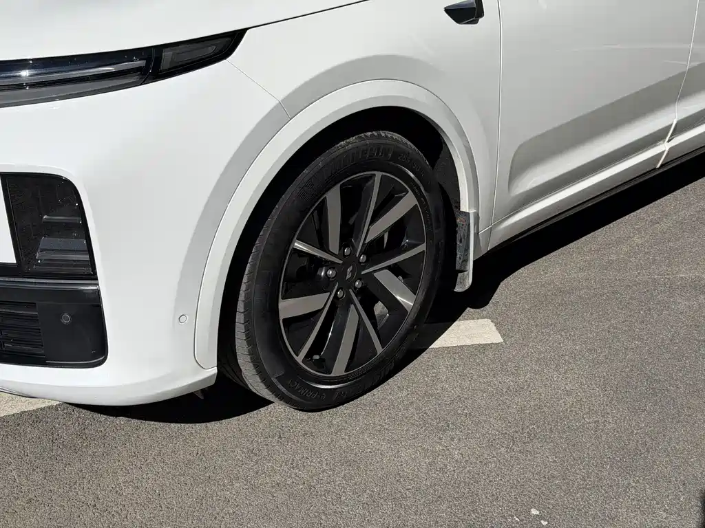 Li Auto Li L7 — миниатюра 16