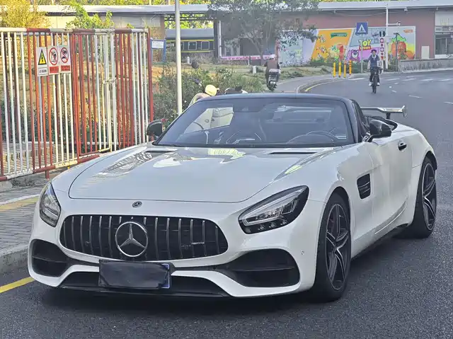 MERCEDES-BENZ AMG GT